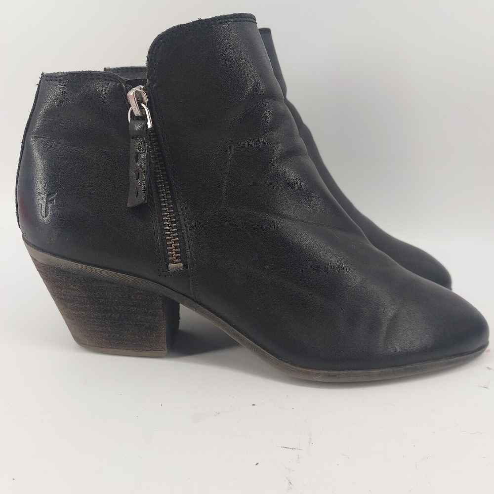 Frye Shoes Frye Judith Zip Bootie-Black Leather Size 8.5